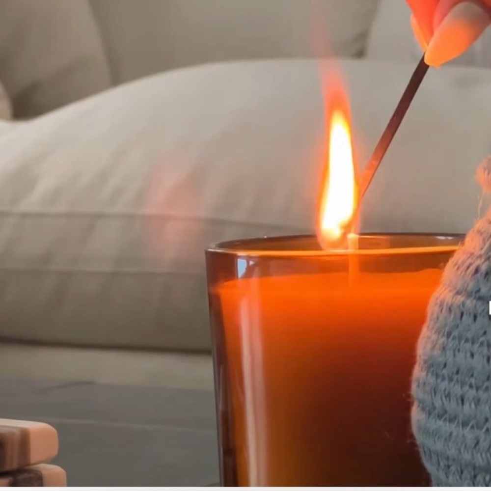 FREE PEOPLE 1809 Collection Candle-Lodge 8oz - Picture 2 of 11